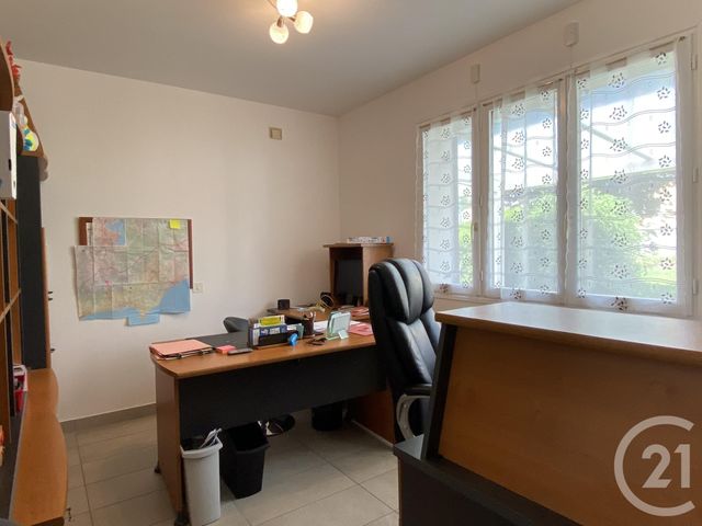 Afficher la photo en grand maison à vendre - 8 pièces - 212.0 m2 - LE BREUIL - 71 - BOURGOGNE - Century 21 Agence De La Verrerie