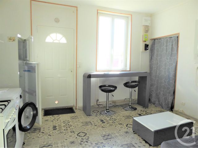 Appartement F1 à louer - 1 pièce - 30.25 m2 - LE CREUSOT - 71 - BOURGOGNE - Century 21 Agence De La Verrerie Appartement F1 à louer - 1 pièce - 30.25 m2 - LE CREUSOT - 71 - BOURGOGNE - Century 21 Agence De La Verrerie