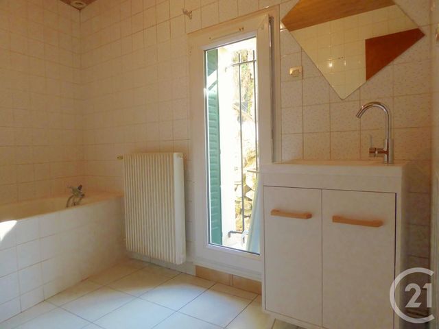 Afficher la photo en grand maison à louer - 4 pièces - 70.0 m2 - MONTCENIS - 71 - BOURGOGNE - Century 21 Agence De La Verrerie