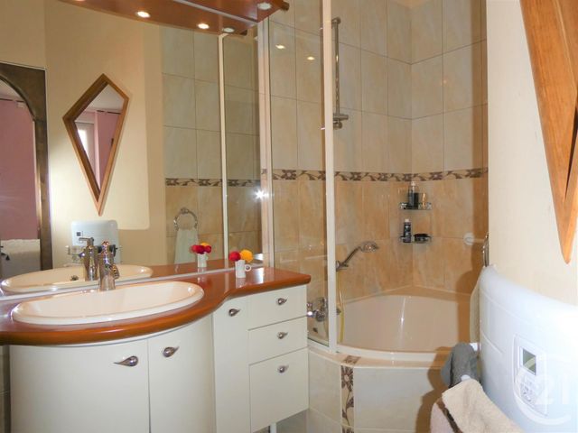 Afficher la photo en grand maison à vendre - 6 pièces - 160.0 m2 - LE CREUSOT - 71 - BOURGOGNE - Century 21 Agence De La Verrerie