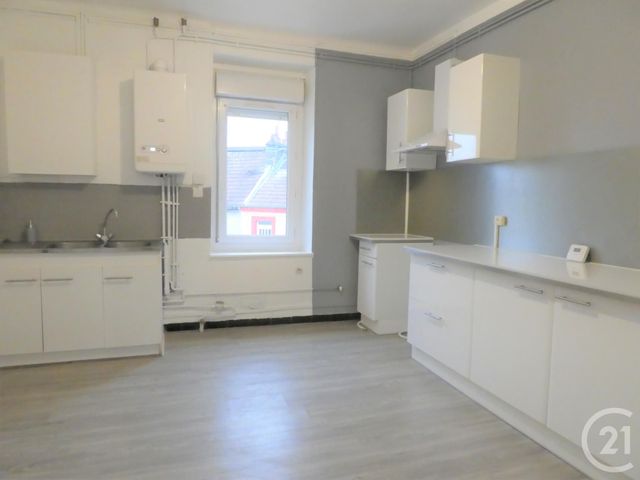 Appartement T2 à louer - 2 pièces - 43.0 m2 - LE CREUSOT - 71 - BOURGOGNE - Century 21 Agence De La Verrerie
