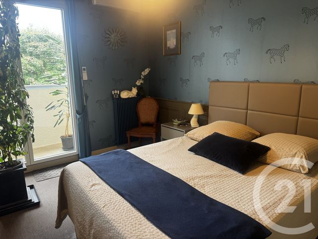 Appartement Duplex à vendre - 5 pièces - 91.16 m2 - BEAUNE - 21 - BOURGOGNE - Century 21 Agence De La Verrerie