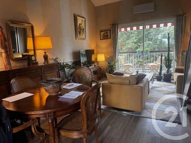 Appartement Duplex à vendre - 5 pièces - 91.16 m2 - BEAUNE - 21 - BOURGOGNE - Century 21 Agence De La Verrerie