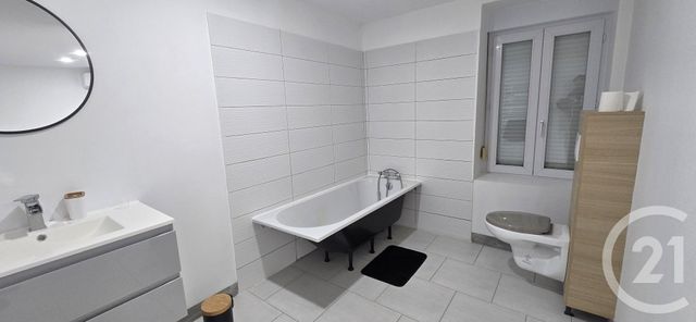 Appartement F5 à vendre - 5 pièces - 102.0 m2 - ECUISSES - 71 - BOURGOGNE - Century 21 Agence De La Verrerie