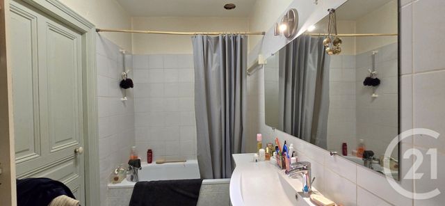 Appartement F3 à vendre - 4 pièces - 74.5 m2 - LE CREUSOT - 71 - BOURGOGNE - Century 21 Agence De La Verrerie