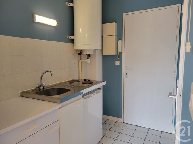 Appartement Studio à vendre - 1 pièce - 18.0 m2 - LE CREUSOT - 71 - BOURGOGNE - Century 21 Agence De La Verrerie