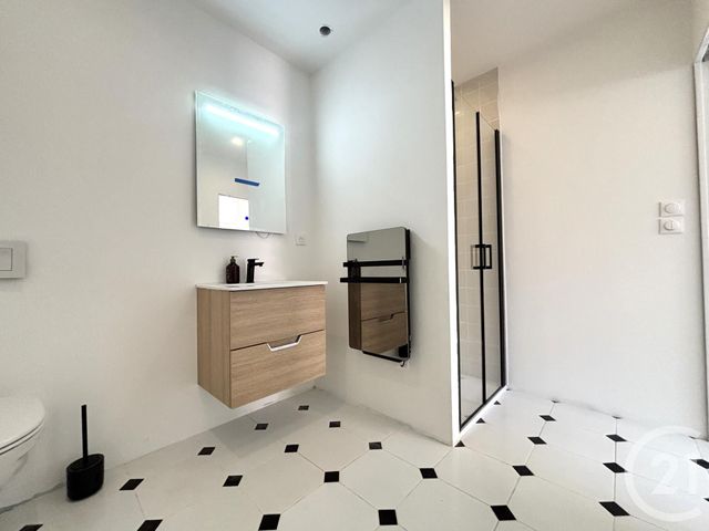 Appartement T2 à vendre - 2 pièces - 46.05 m2 - 71 - BOURGOGNE - Century 21 Agence De La Verrerie
