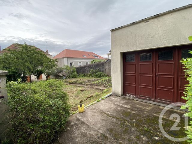 Afficher la photo en grand maison à vendre - 7 pièces - 117.0 m2 - LE CREUSOT - 71 - BOURGOGNE - Century 21 Agence De La Verrerie